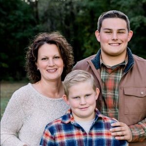 Meet your Posher, Julie